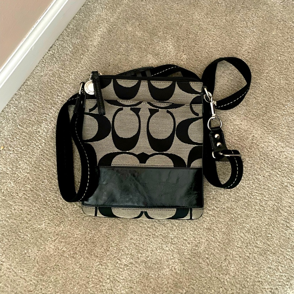 Coach over the shoulder purse. Excellent used condition.